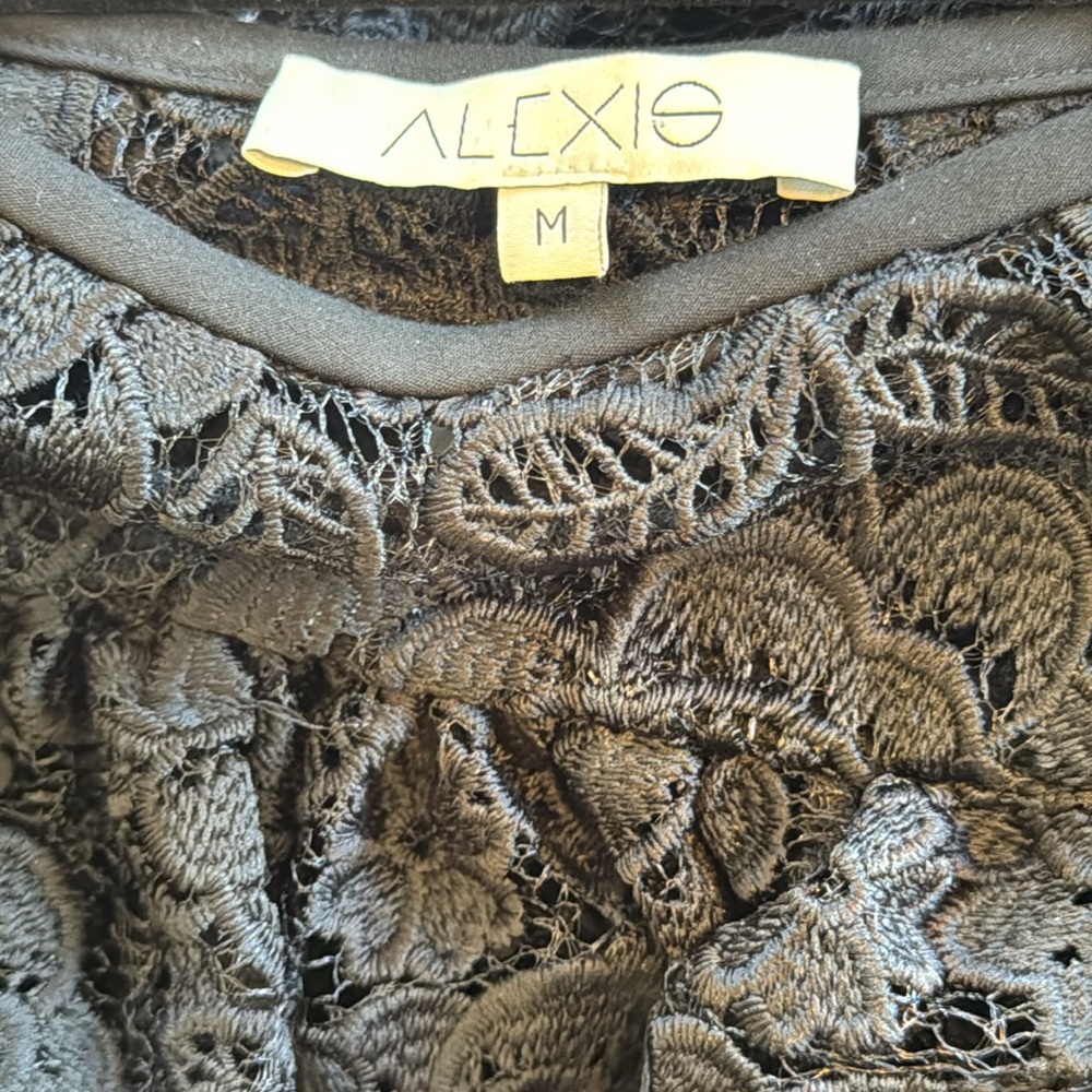 Alexis Ruffle lace blouse - Picture 11 of 12